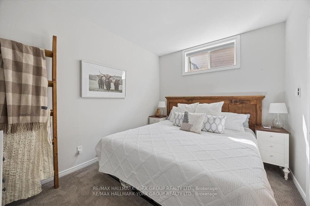 195 King Street, East Gwillimbury, York ON L0G 1M0