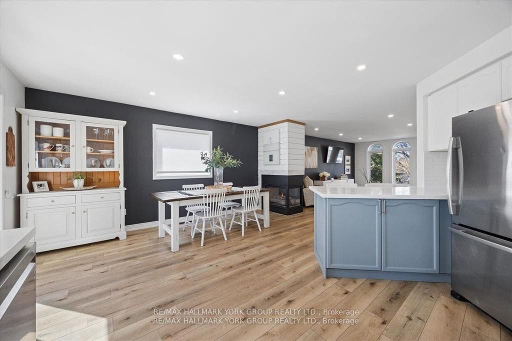 195 King Street, East Gwillimbury, York ON L0G 1M0