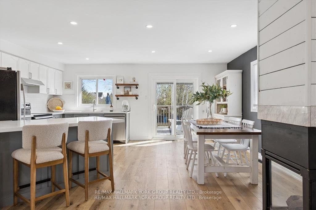 195 King Street, East Gwillimbury, York ON L0G 1M0
