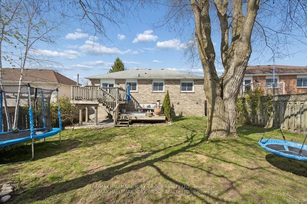 195 King Street, East Gwillimbury, York ON L0G 1M0