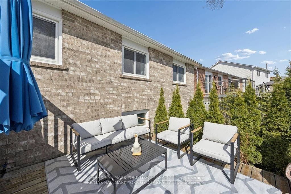 195 King Street, East Gwillimbury, York ON L0G 1M0