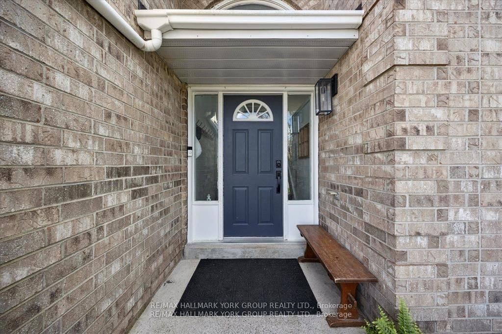 195 King Street, East Gwillimbury, York ON L0G 1M0
