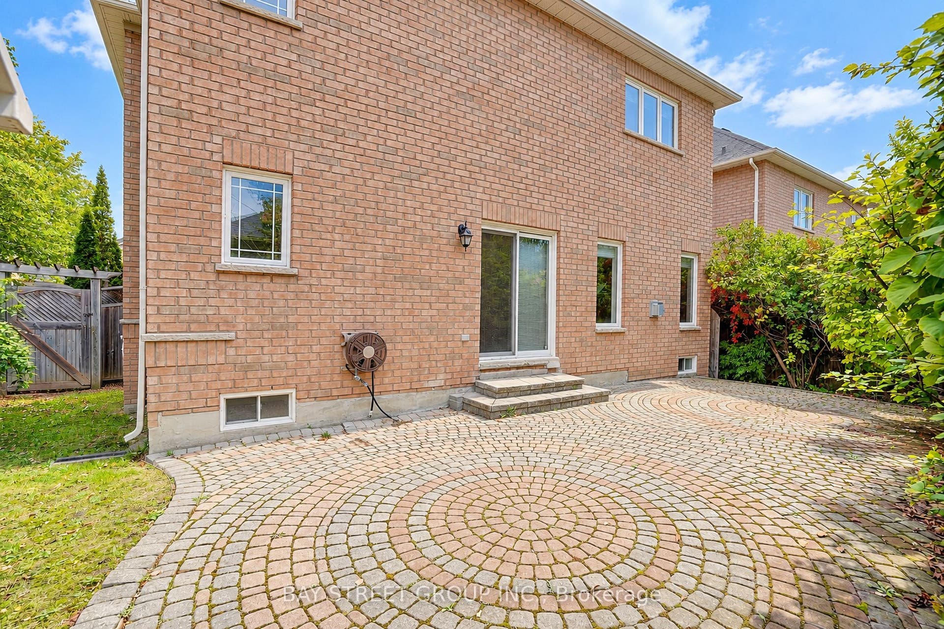 207 Farmstead Road, Richmond Hill, Richmond Hill, York ON L4S 2J6