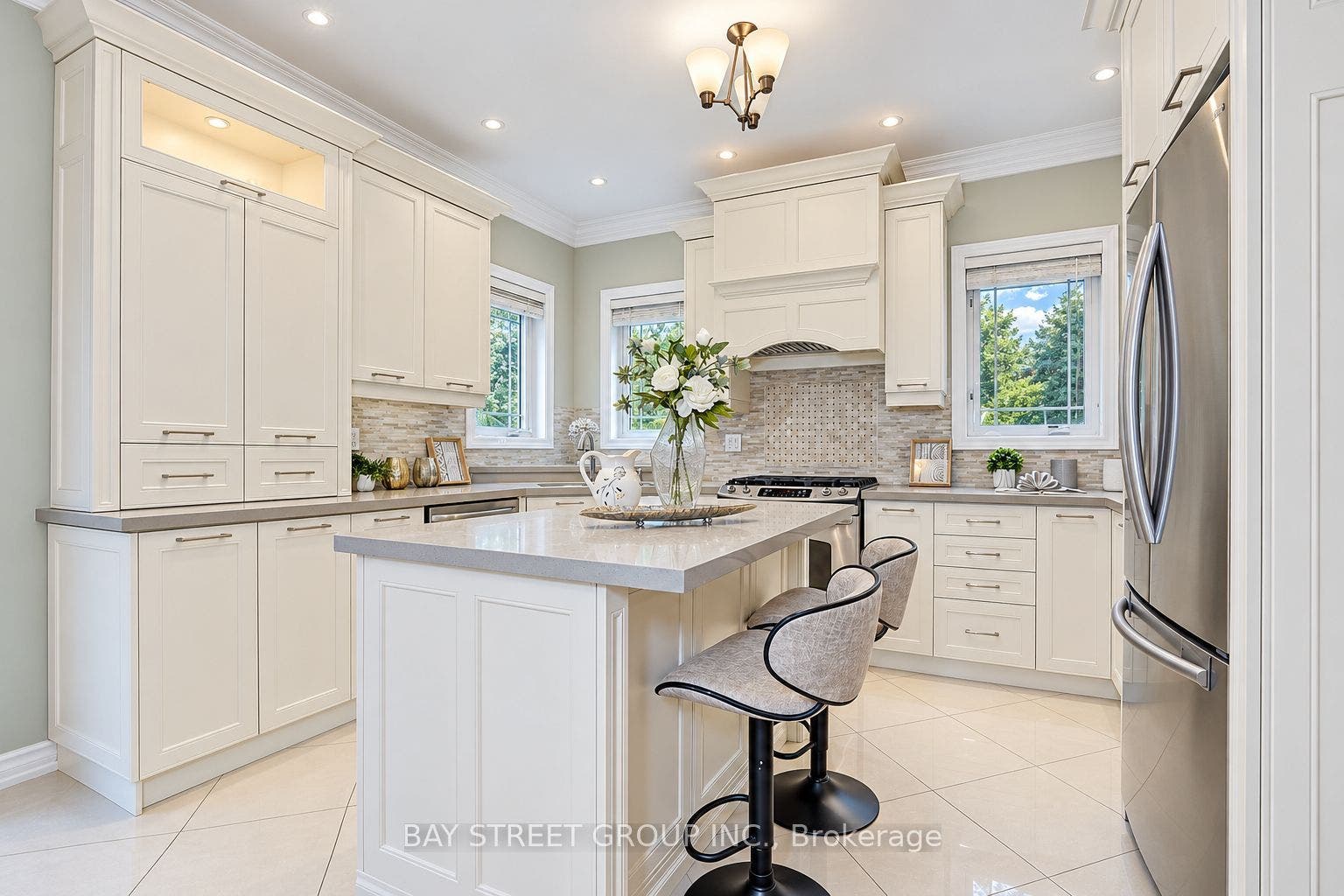 207 Farmstead Road, Richmond Hill, Richmond Hill, York ON L4S 2J6
