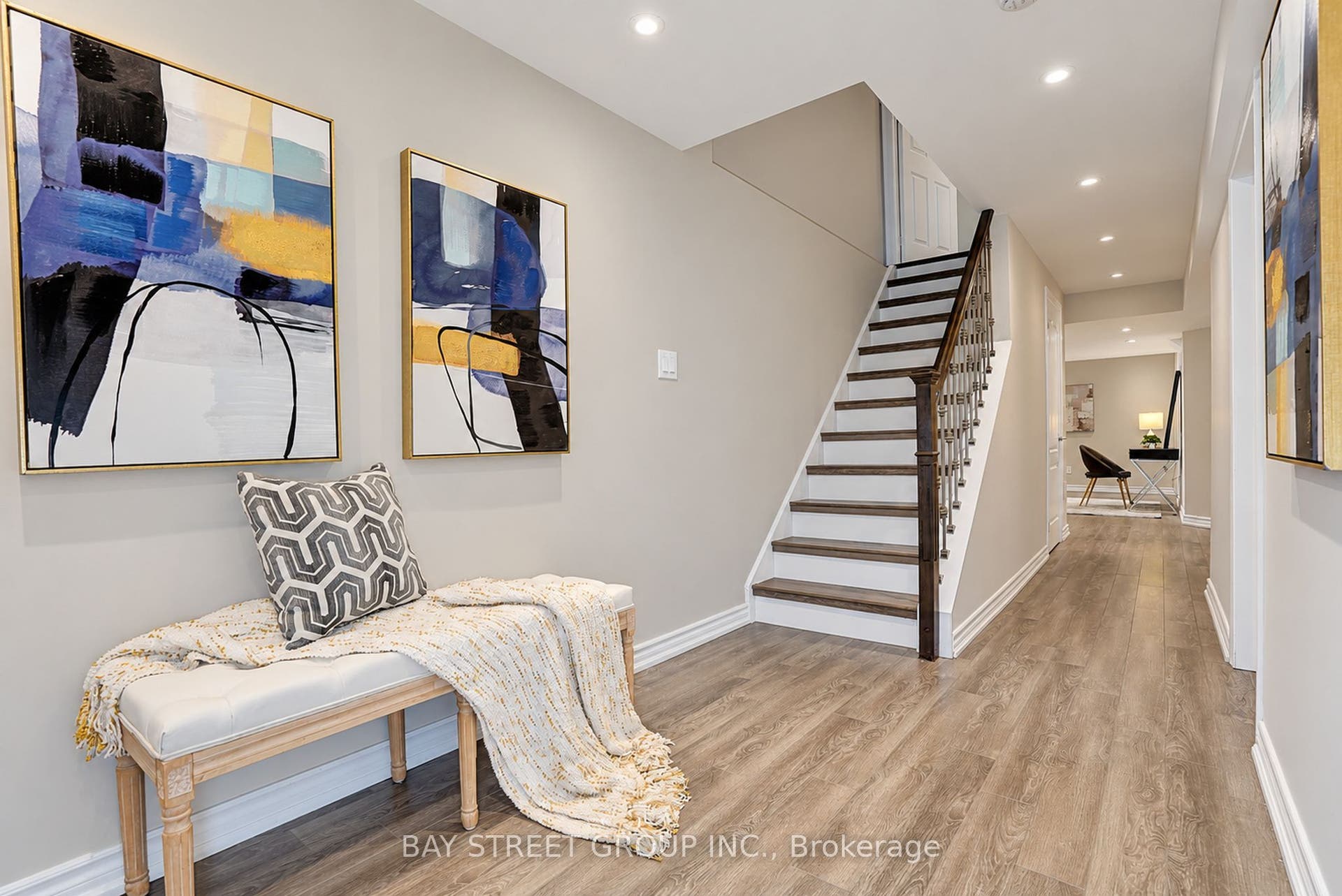 207 Farmstead Road, Richmond Hill, Richmond Hill, York ON L4S 2J6