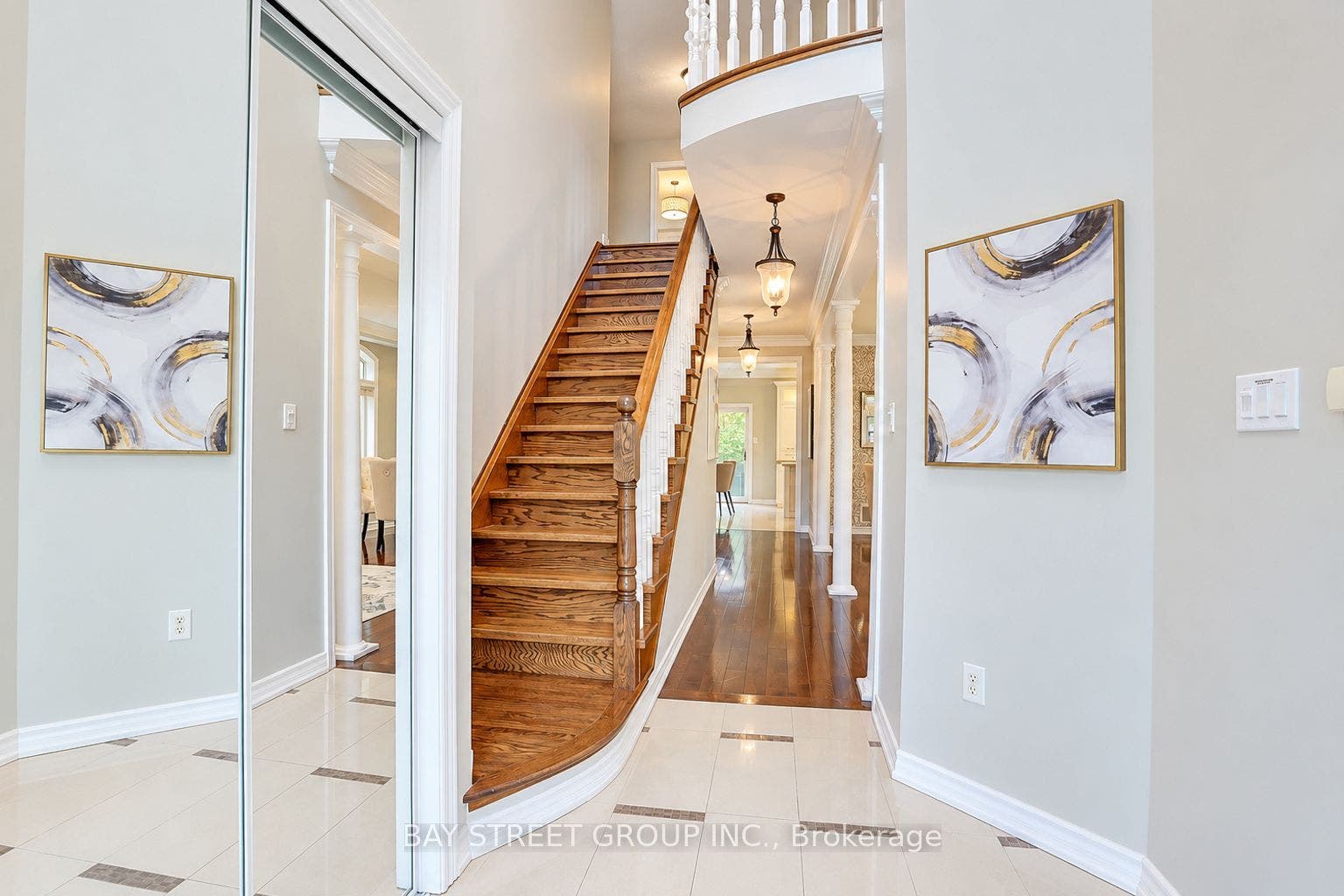 207 Farmstead Road, Richmond Hill, Richmond Hill, York ON L4S 2J6