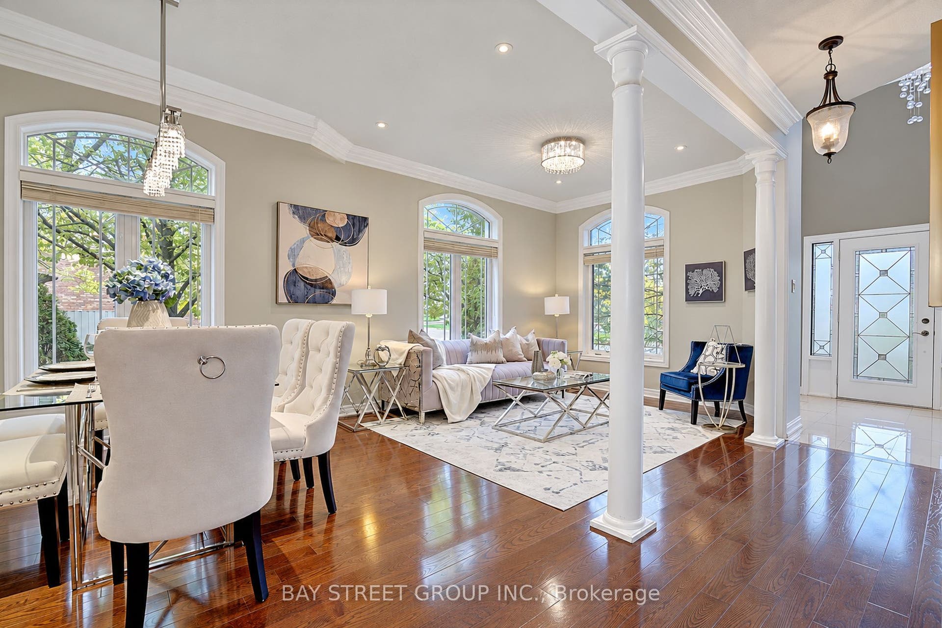 207 Farmstead Road, Richmond Hill, Richmond Hill, York ON L4S 2J6