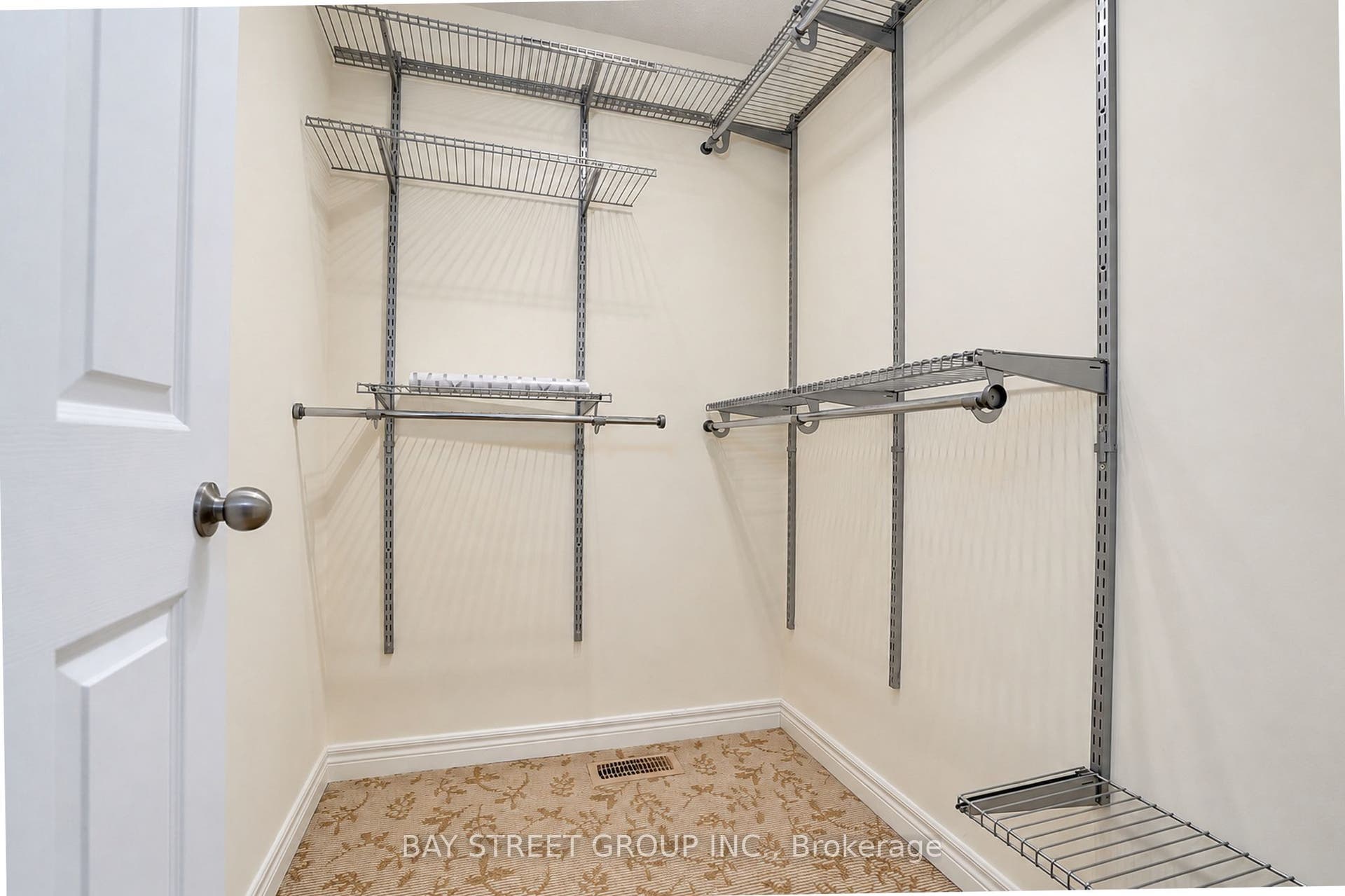 207 Farmstead Road, Richmond Hill, Richmond Hill, York ON L4S 2J6