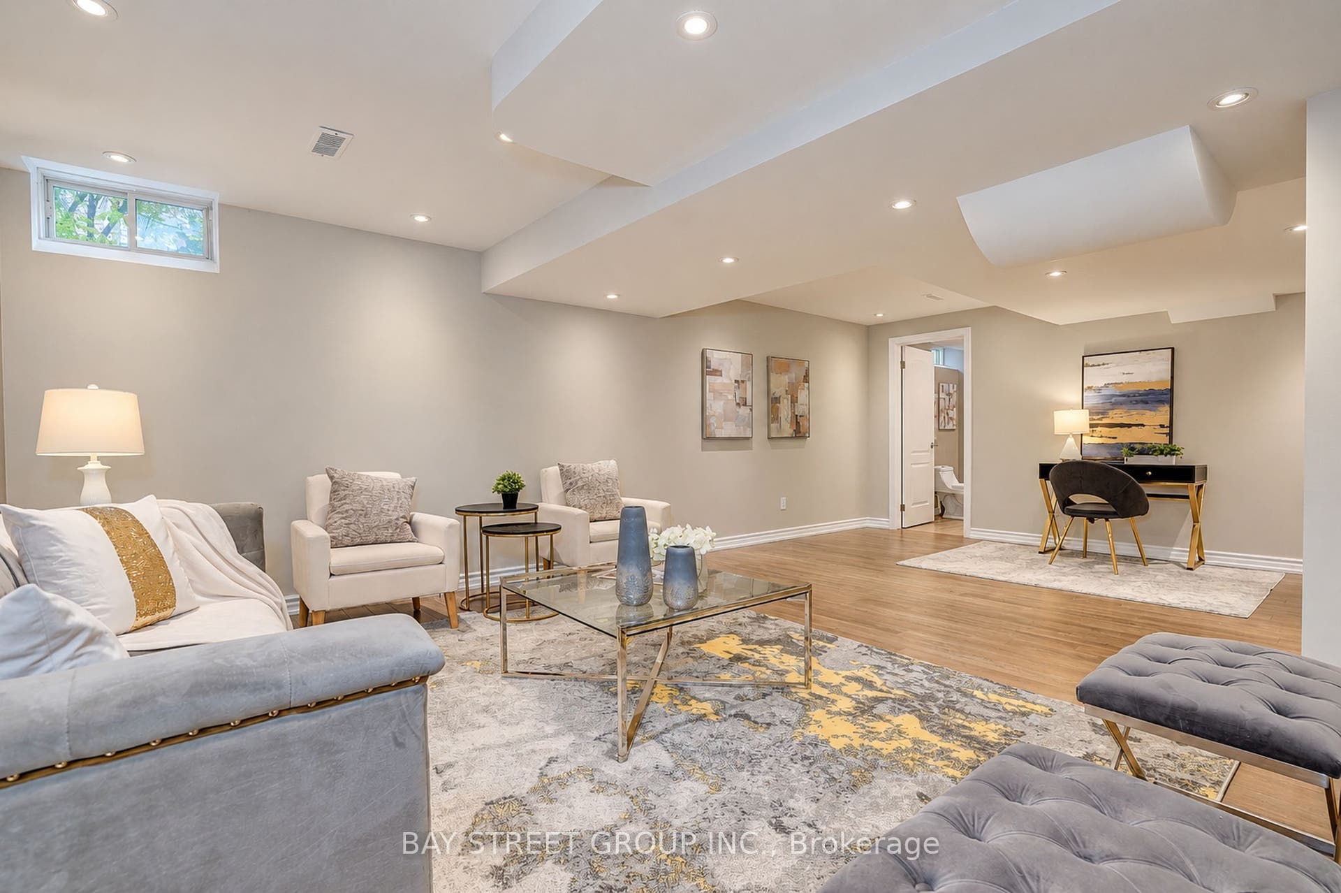 207 Farmstead Road, Richmond Hill, Richmond Hill, York ON L4S 2J6