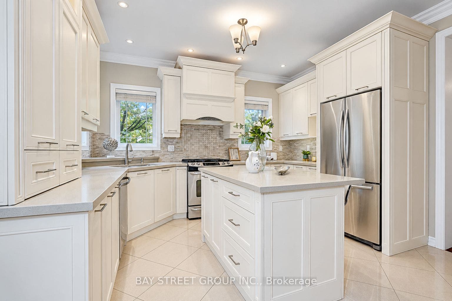 207 Farmstead Road, Richmond Hill, Richmond Hill, York ON L4S 2J6