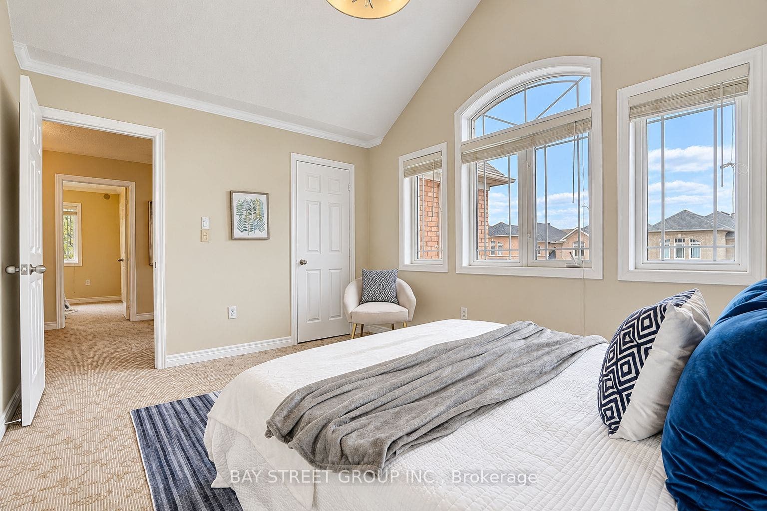207 Farmstead Road, Richmond Hill, Richmond Hill, York ON L4S 2J6