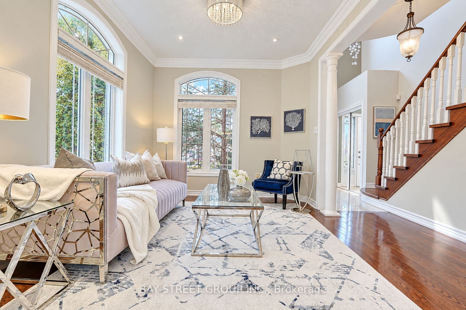 207 Farmstead Road, Richmond Hill, Richmond Hill, York ON L4S 2J6