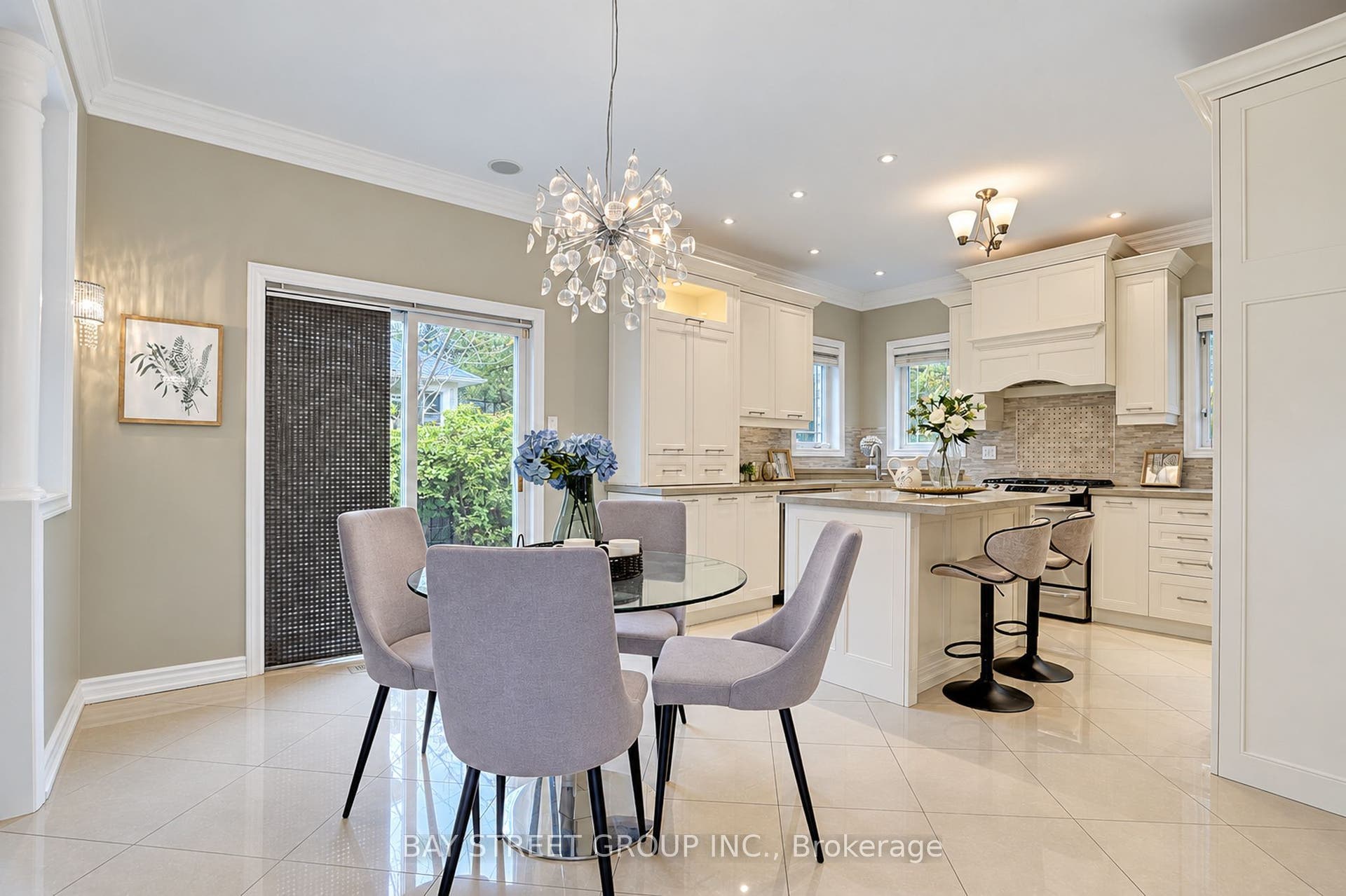 207 Farmstead Road, Richmond Hill, Richmond Hill, York ON L4S 2J6