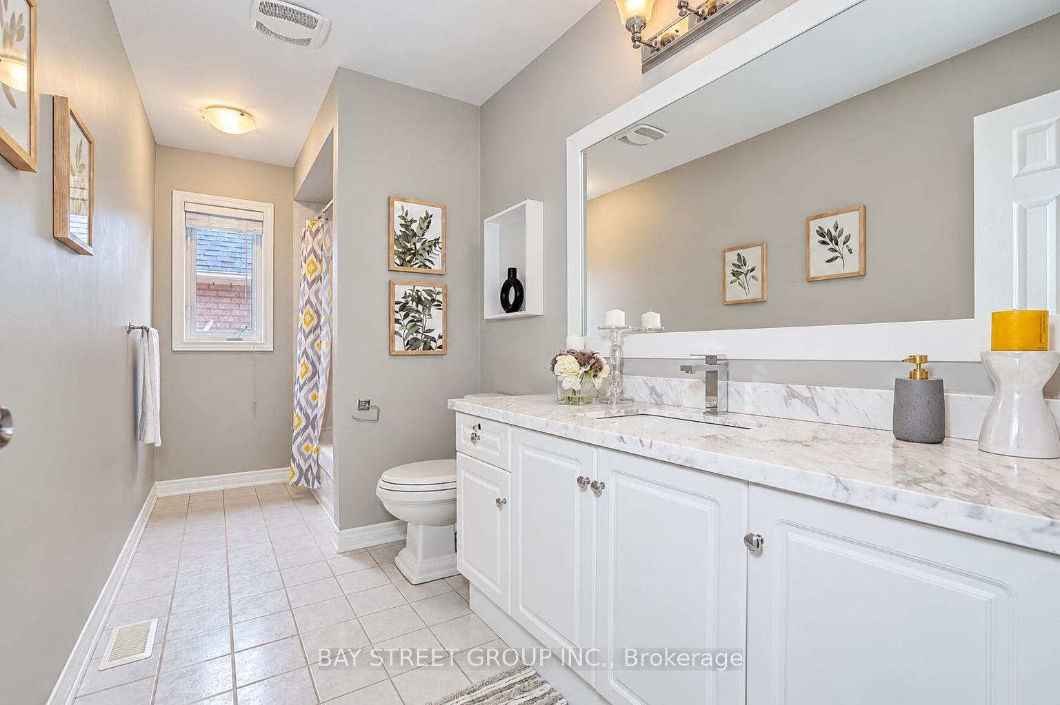 207 Farmstead Road, Richmond Hill, Richmond Hill, York ON L4S 2J6