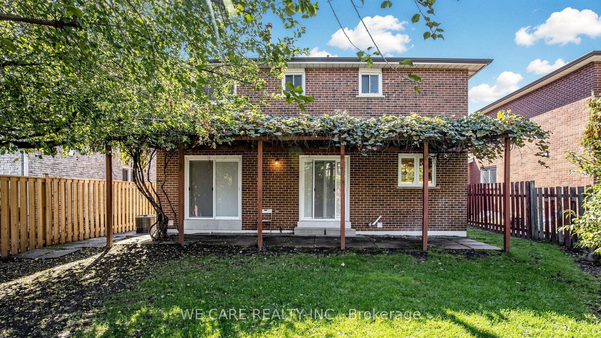 82 Barrington Crescent, Markham, Markham, York ON L3R 3H3