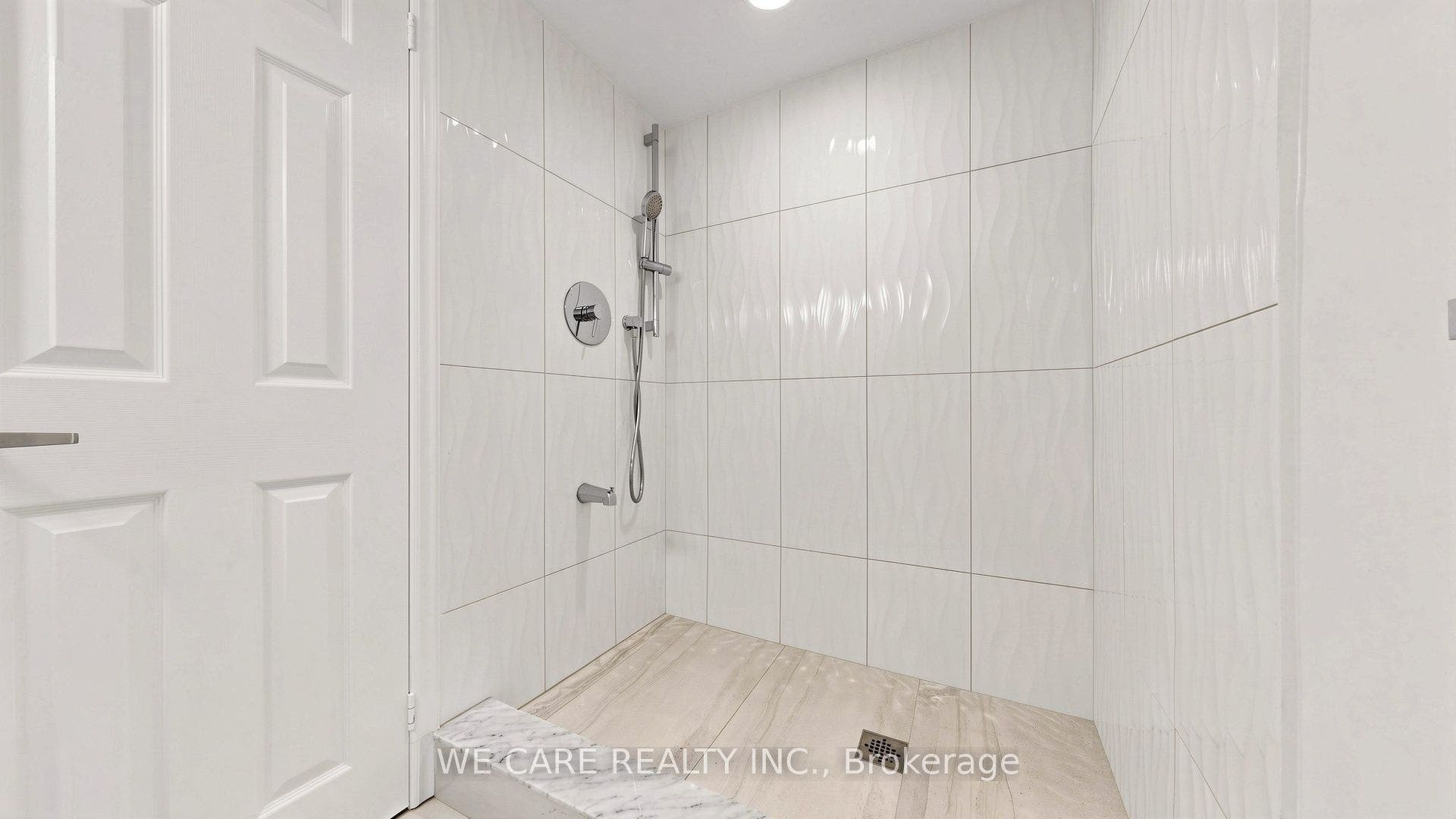 82 Barrington Crescent, Markham, Markham, York ON L3R 3H3