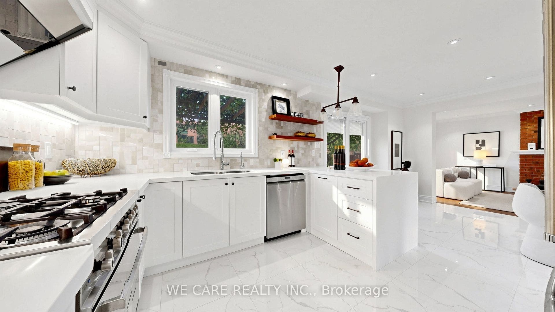 82 Barrington Crescent, Markham, Markham, York ON L3R 3H3