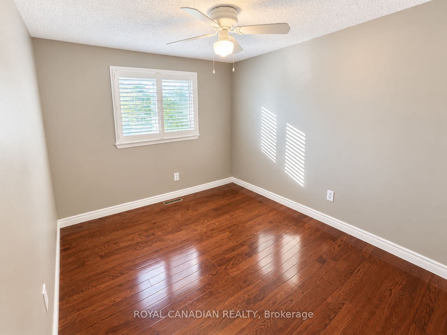 36 Maplegrove Avenue, Bradford West Gwillimbury, Simcoe ON L3Z 1S1