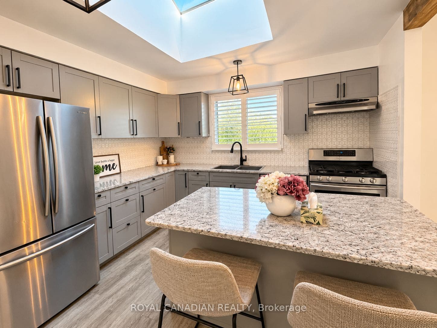 36 Maplegrove Avenue, Bradford West Gwillimbury, Simcoe ON L3Z 1S1