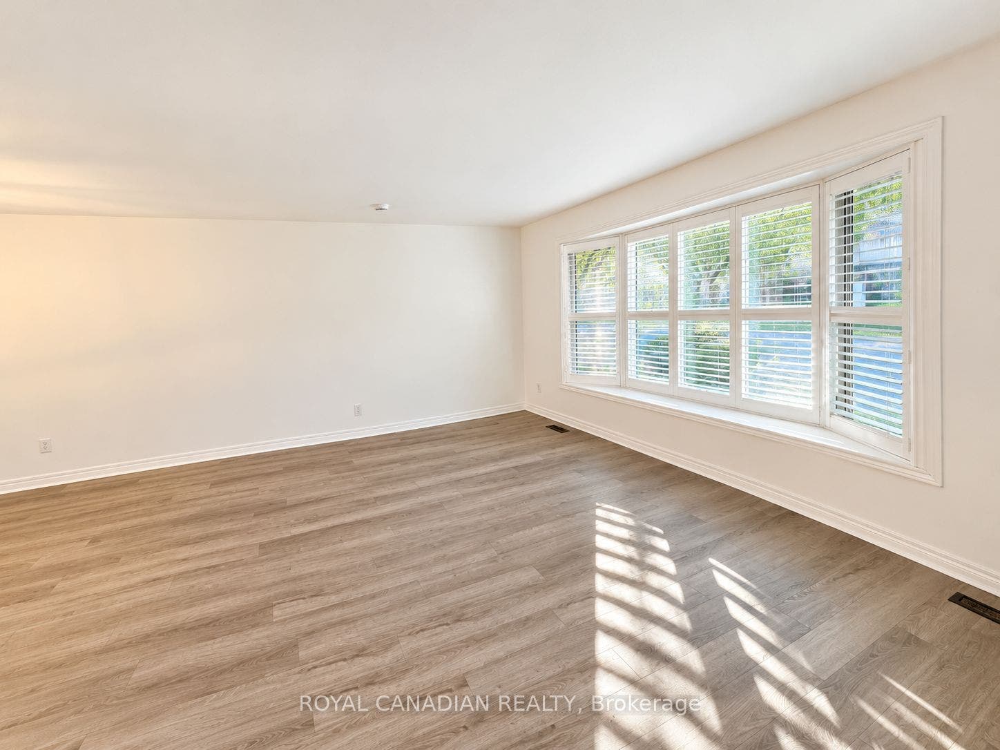 36 Maplegrove Avenue, Bradford West Gwillimbury, Simcoe ON L3Z 1S1