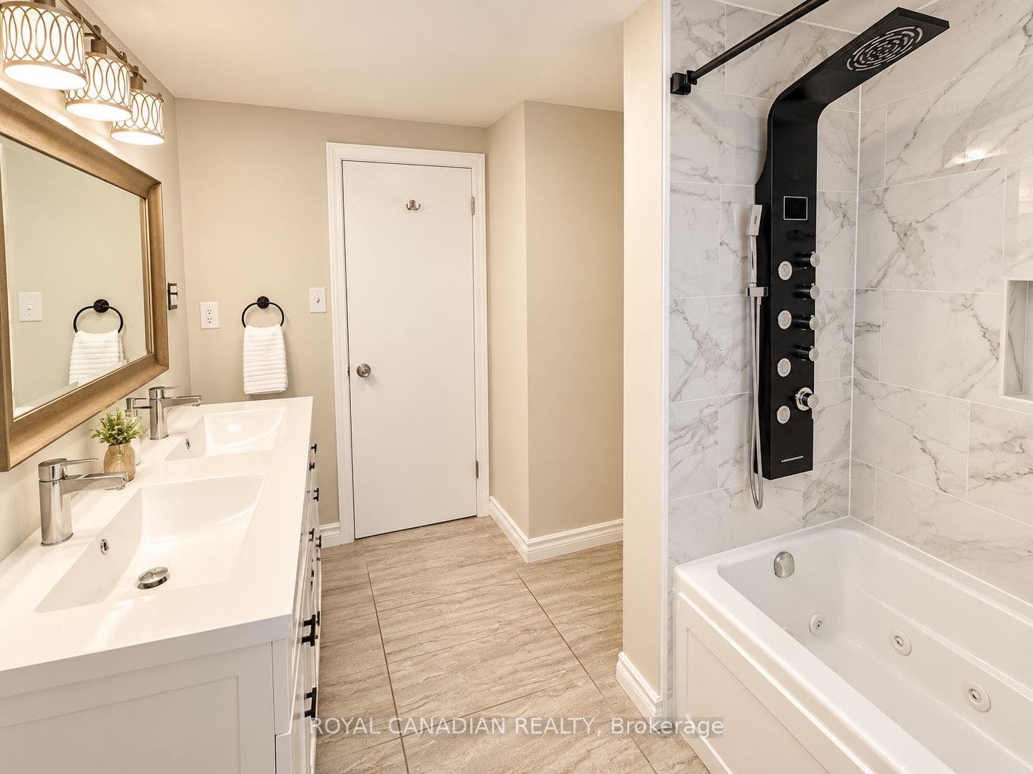 36 Maplegrove Avenue, Bradford West Gwillimbury, Simcoe ON L3Z 1S1