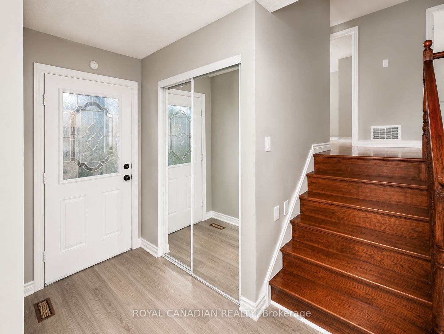 36 Maplegrove Avenue, Bradford West Gwillimbury, Simcoe ON L3Z 1S1