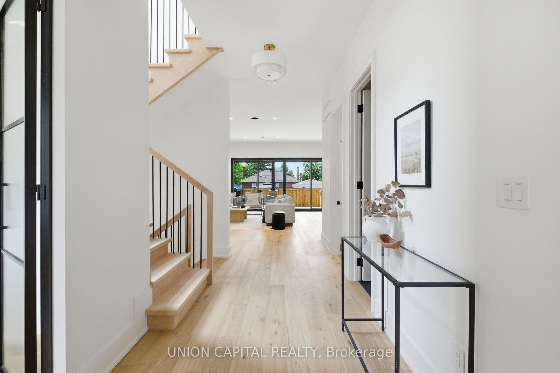 106 Hawthorn Avenue, Whitchurch-Stouffville, York ON L4A 4S9