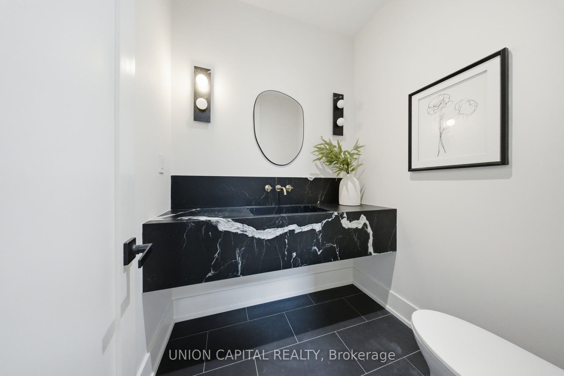 106 Hawthorn Avenue, Whitchurch-Stouffville, York ON L4A 4S9