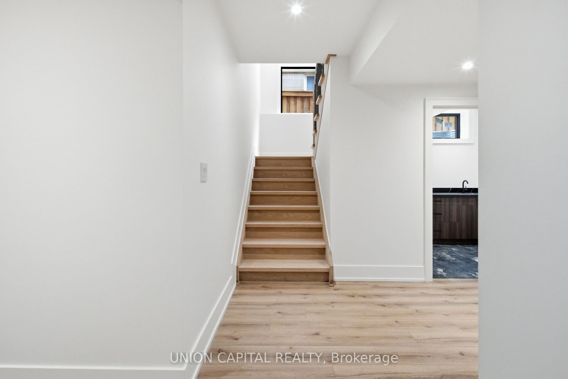 106 Hawthorn Avenue, Whitchurch-Stouffville, York ON L4A 4S9