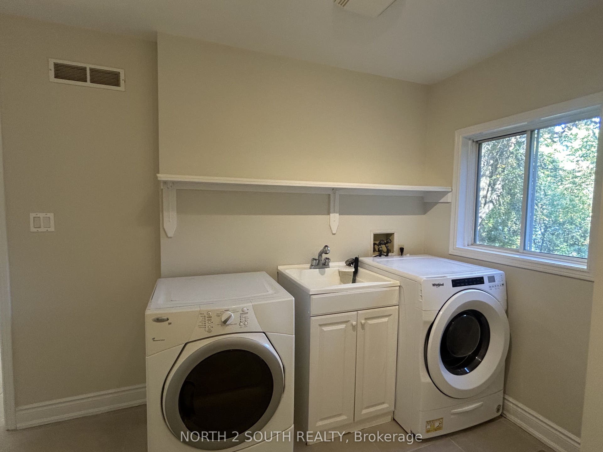 610 Sunset Beach Road, Richmond Hill, York ON L4E 3J6