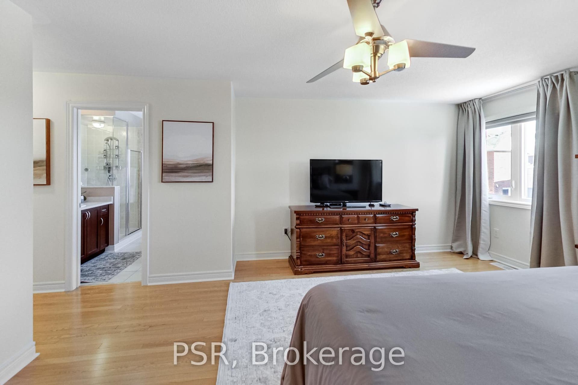 Primary W Ensuite