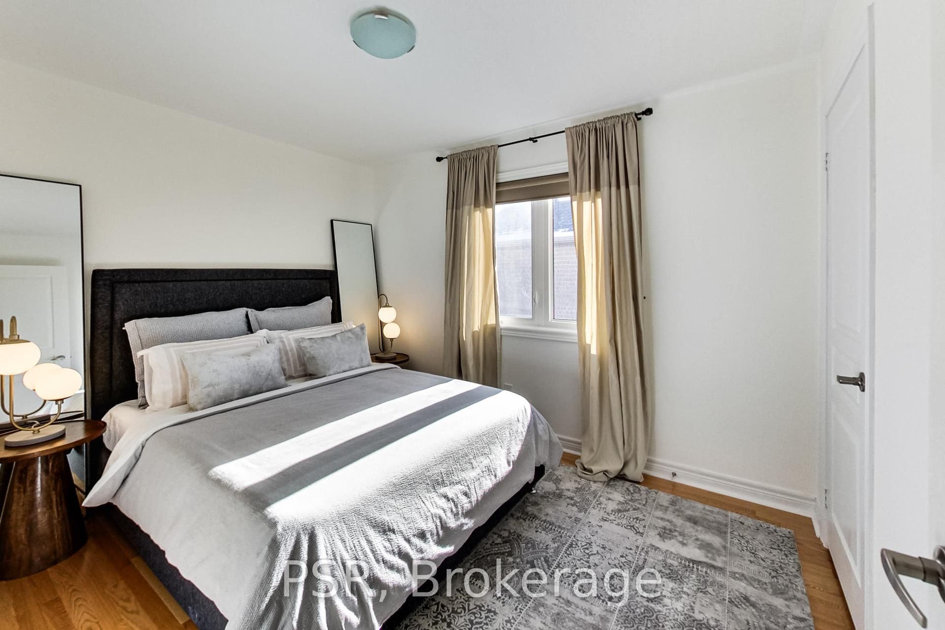 9 White Beach Crescent, Vaughan, York ON L6A 0R1