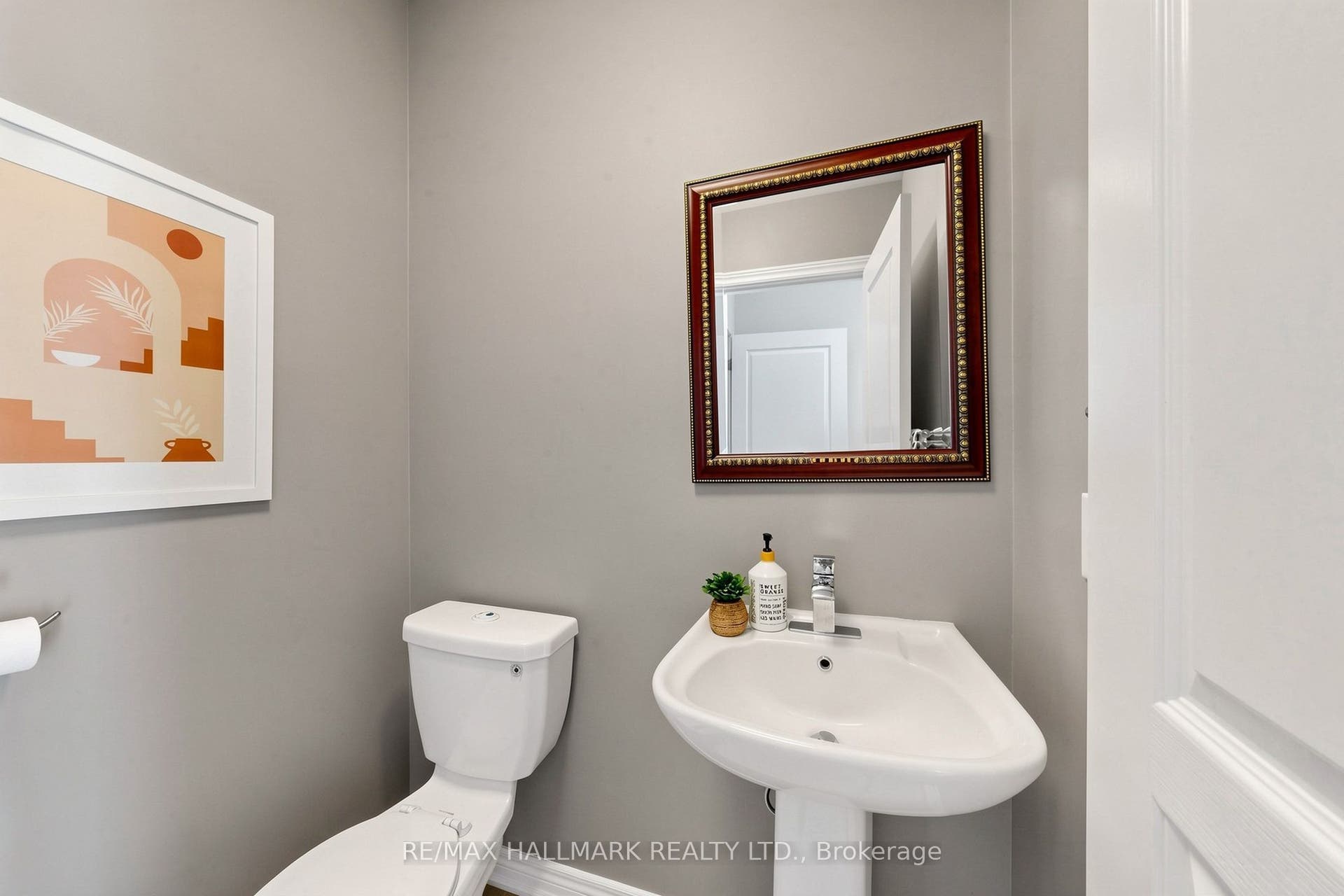 2 pc washroom