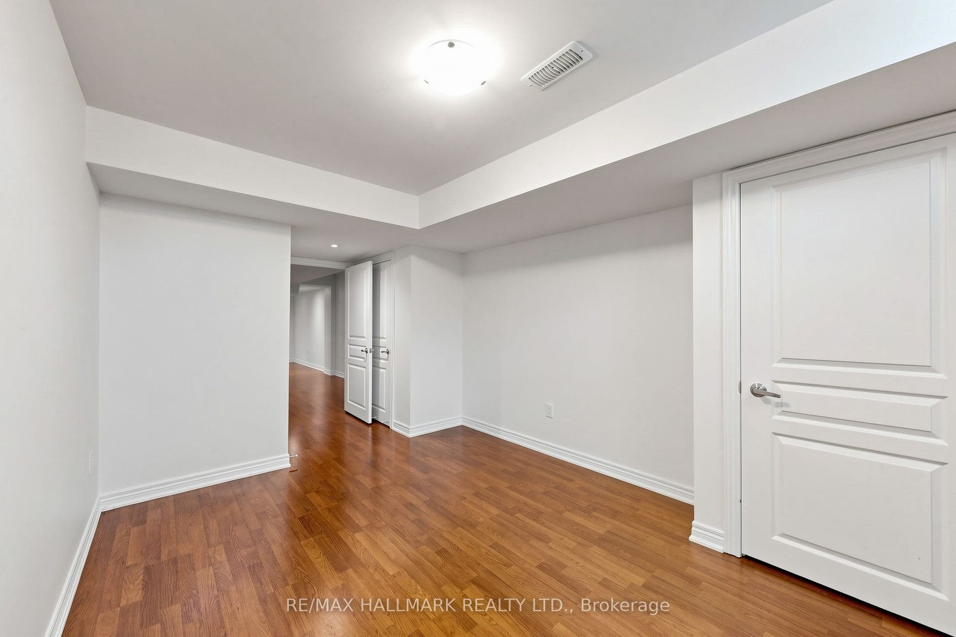1 Bassview Court, Richmond Hill, York ON L4E 0M3