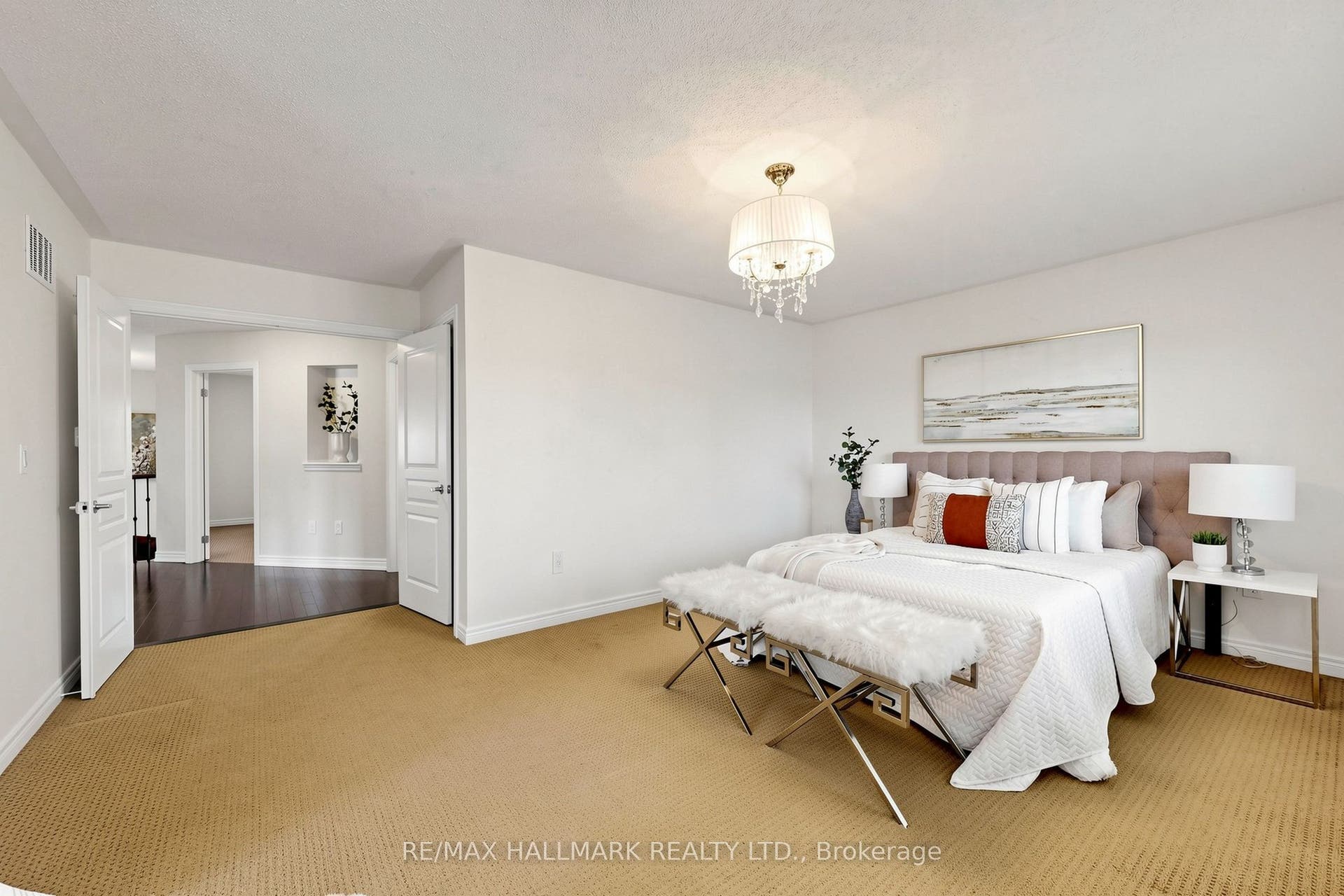 1 Bassview Court, Richmond Hill, York ON L4E 0M3