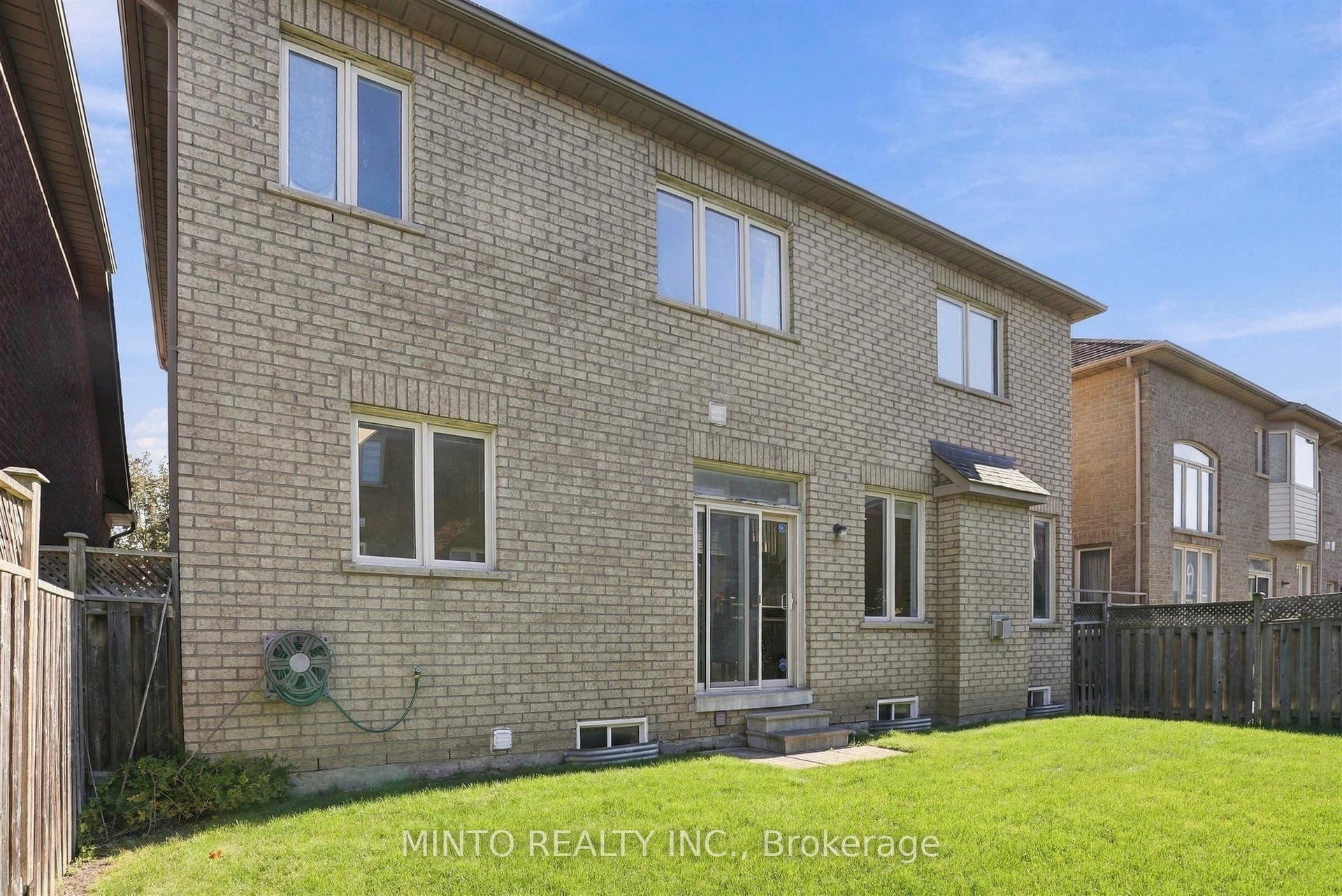 64 Willow Heights Boulevard, Markham, York ON L6C 2Z4