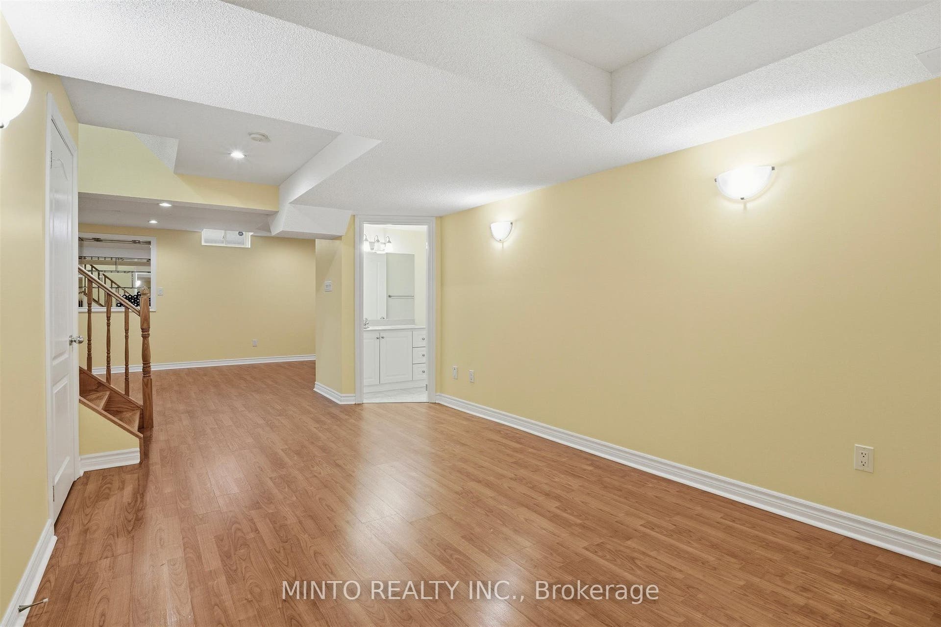 64 Willow Heights Boulevard, Markham, York ON L6C 2Z4