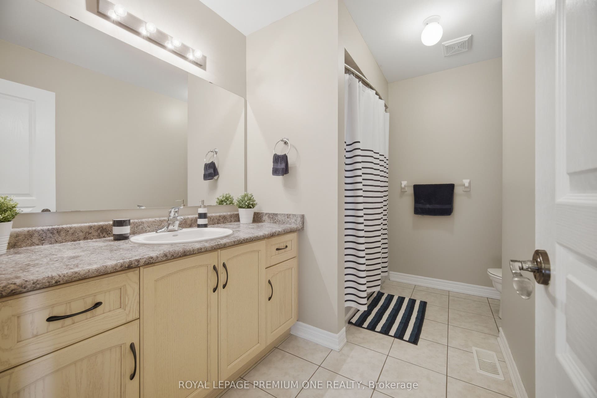 114 Bellini Avenue, Vaughan, York ON L4H 0R7