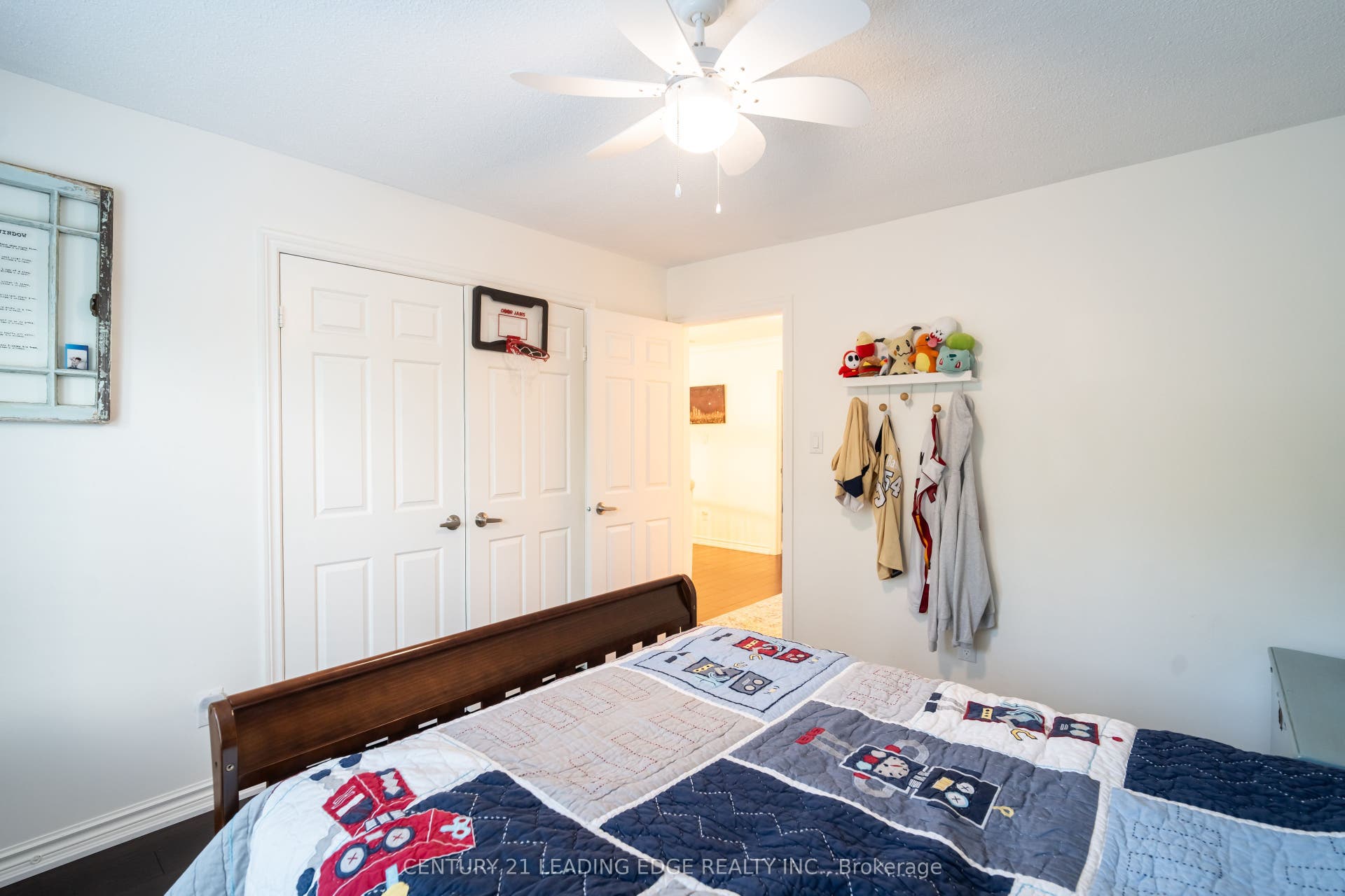 53 McClenny Drive, Aurora, York ON L4G 5P5
