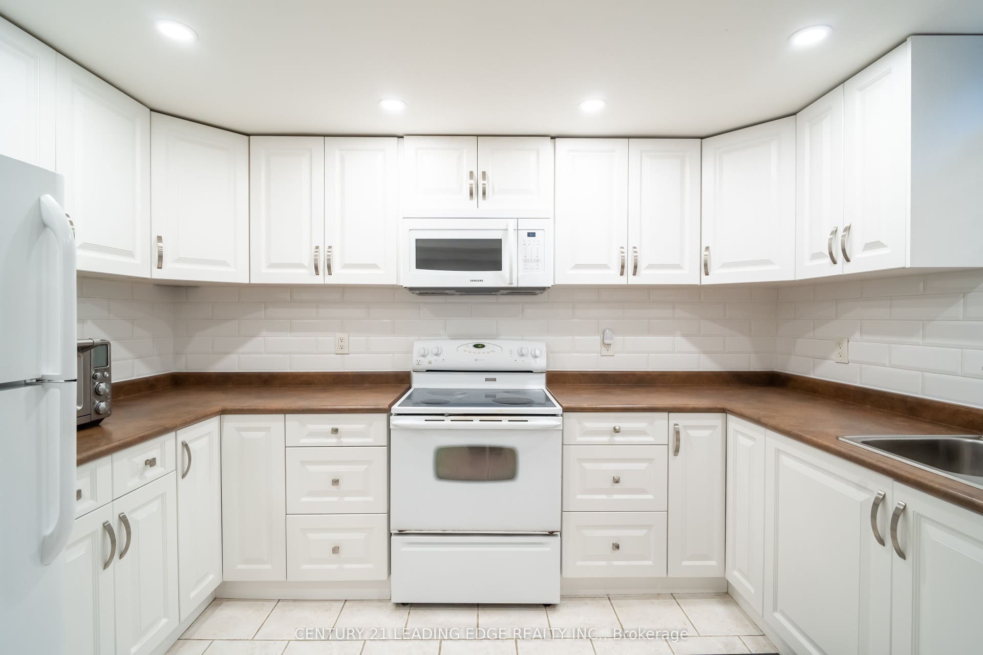 53 McClenny Drive, Aurora, York ON L4G 5P5
