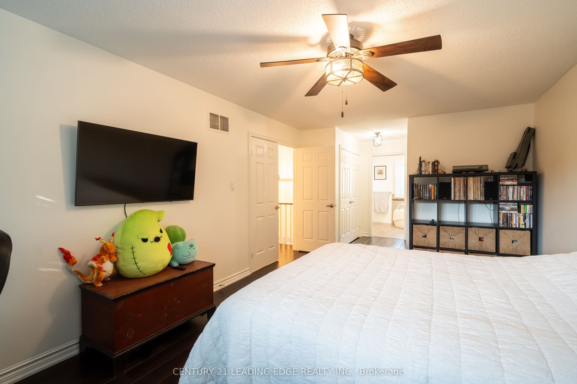 53 McClenny Drive, Aurora, York ON L4G 5P5