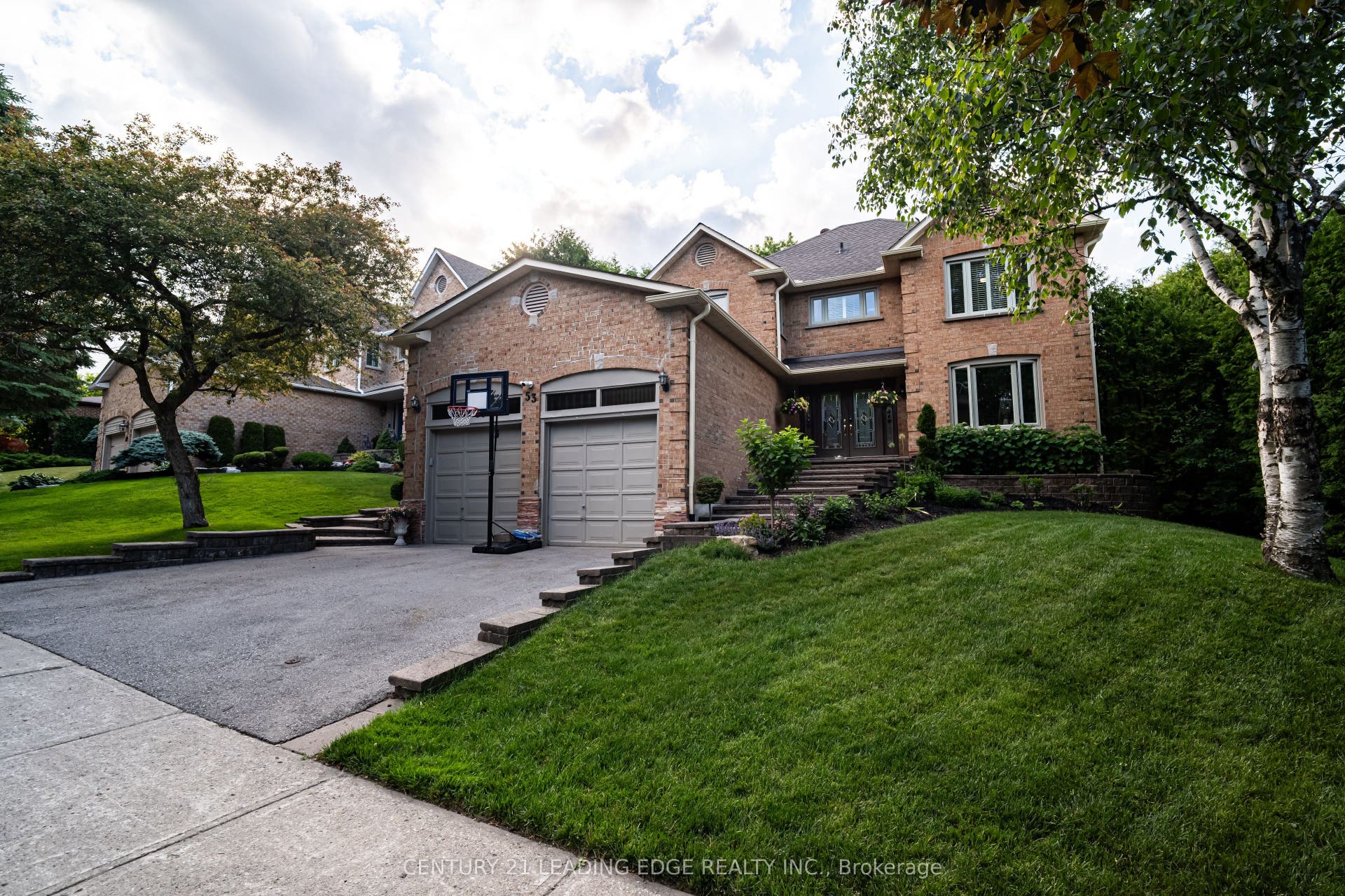 53 McClenny Drive, Aurora, York ON L4G 5P5