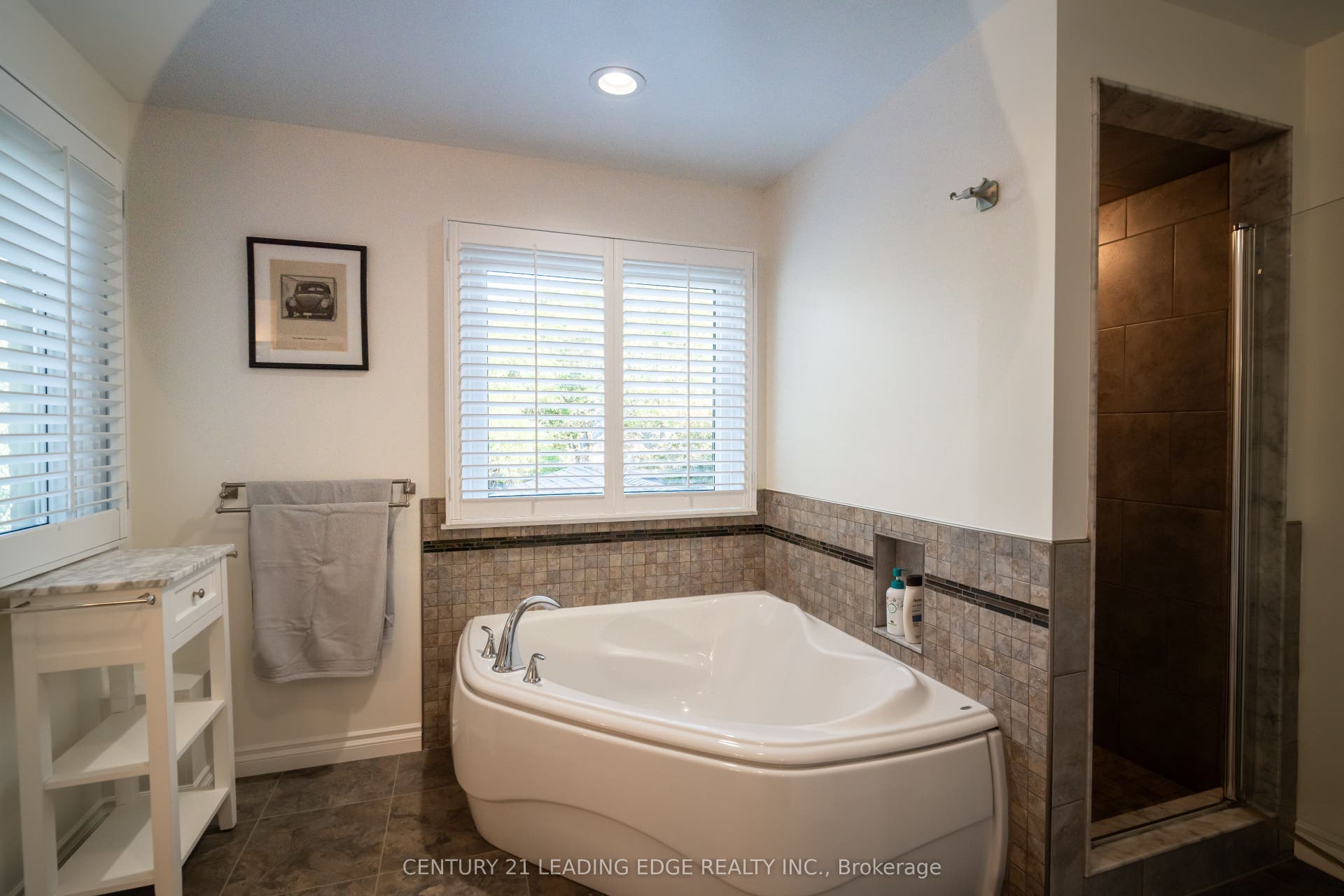 53 McClenny Drive, Aurora, York ON L4G 5P5