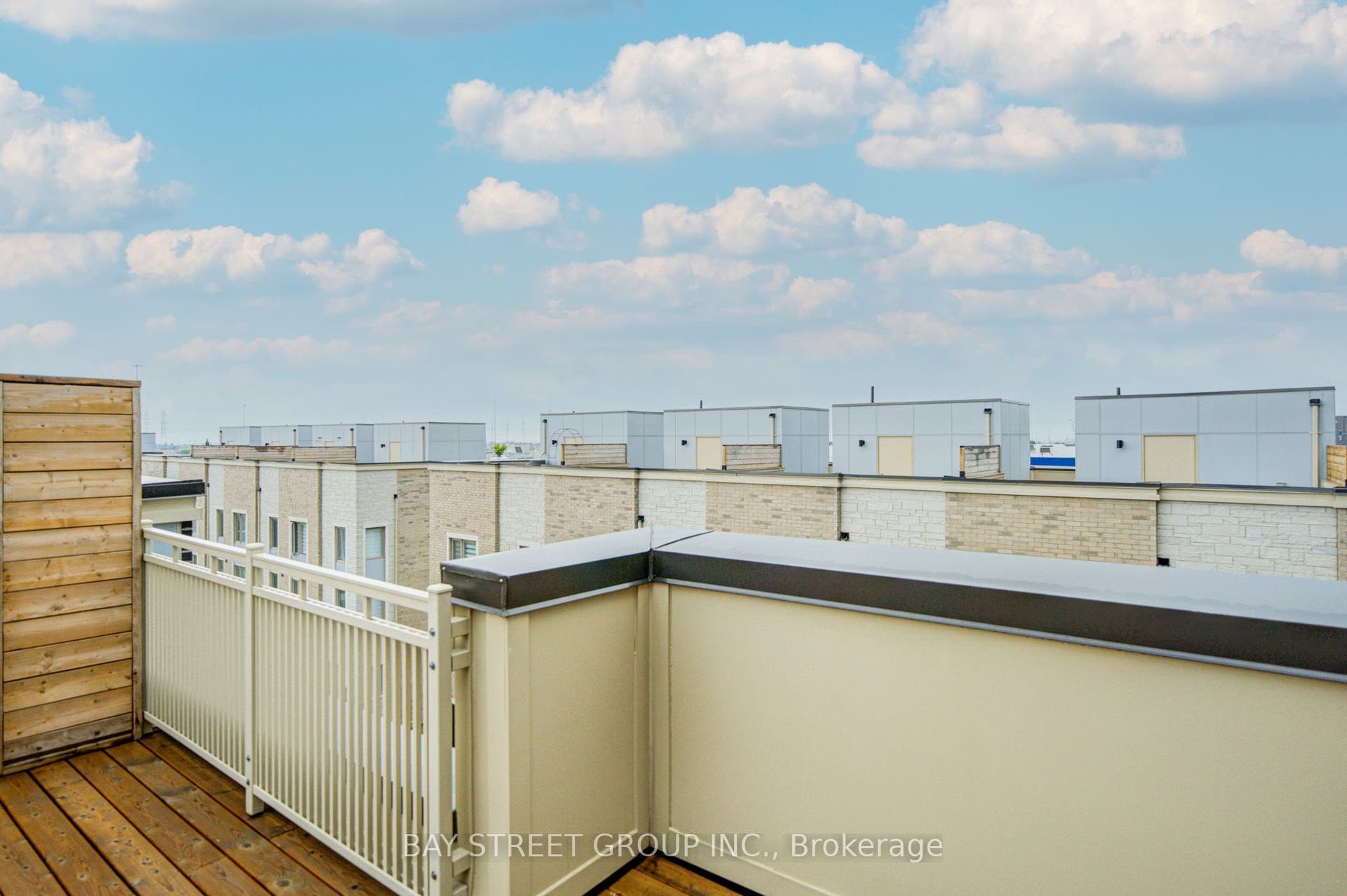 11 Honeycrisp Crescent, #TH3, Vaughan, York ON L4K 0N6