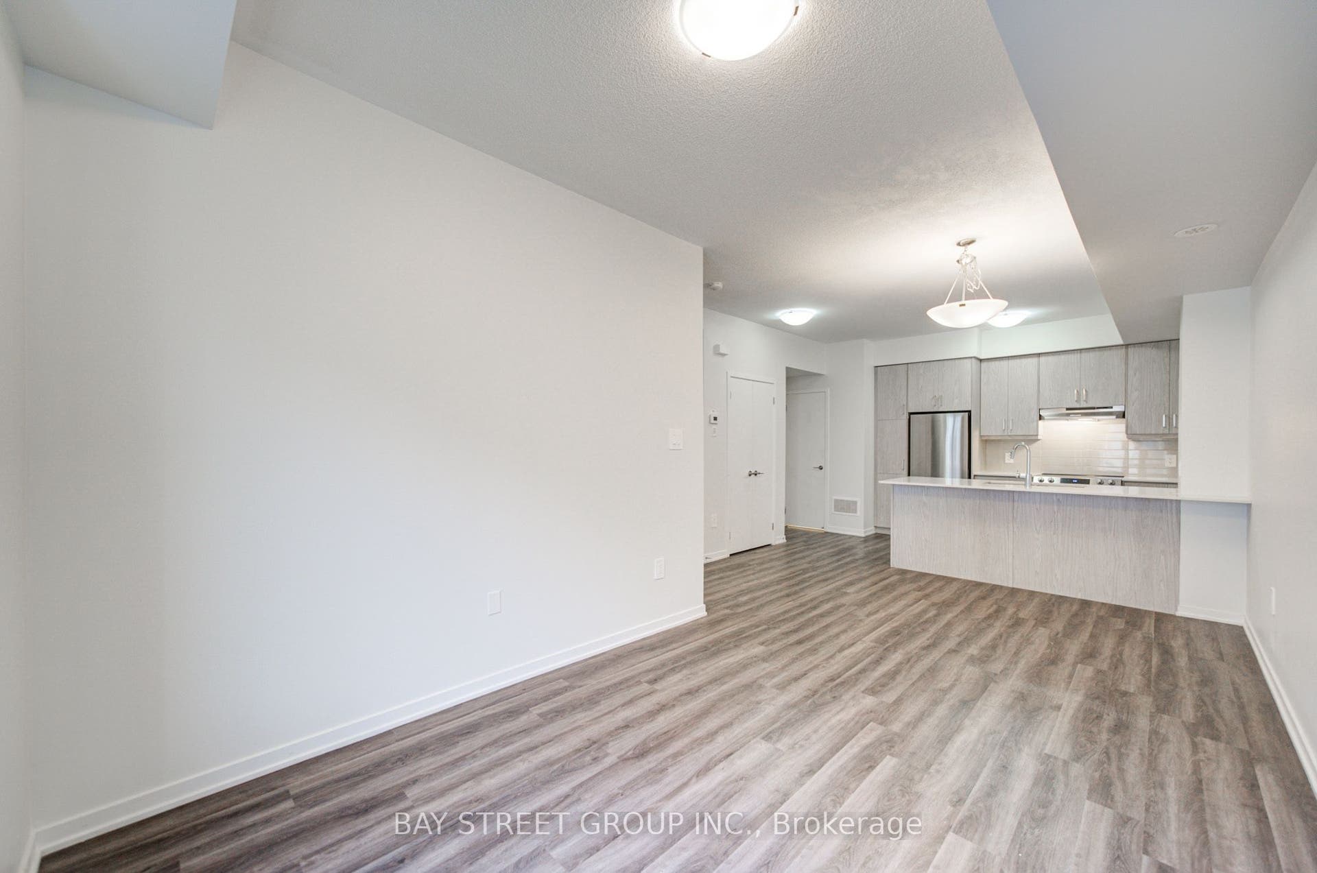 11 Honeycrisp Crescent, #TH3, Vaughan, York ON L4K 0N6