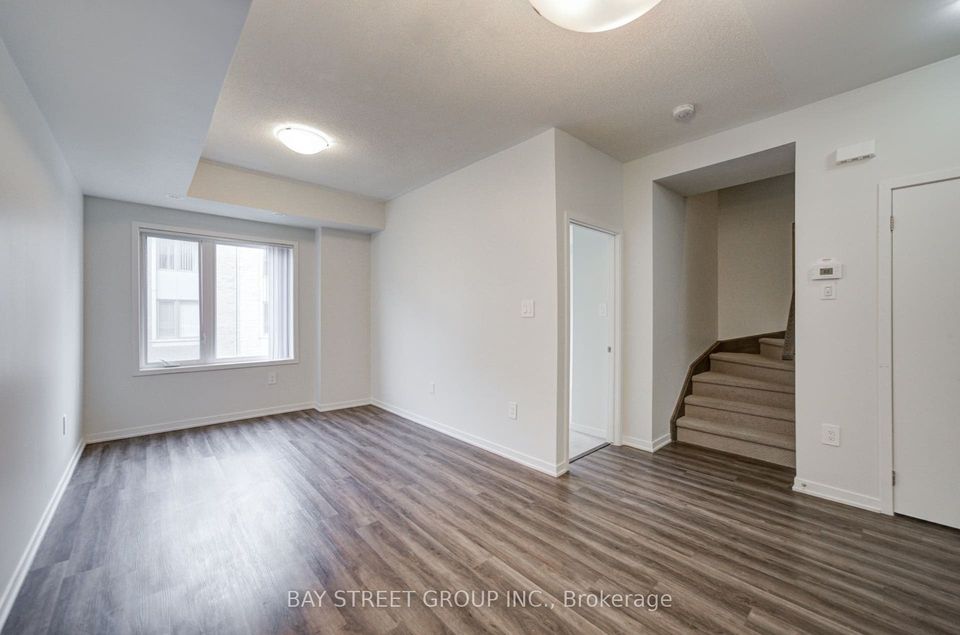 11 Honeycrisp Crescent, #TH3, Vaughan, York ON L4K 0N6