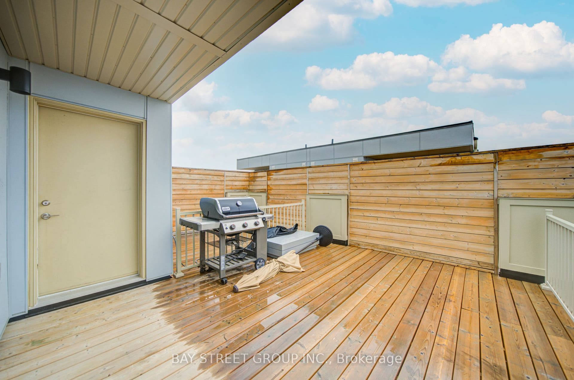 11 Honeycrisp Crescent, #TH3, Vaughan, York ON L4K 0N6