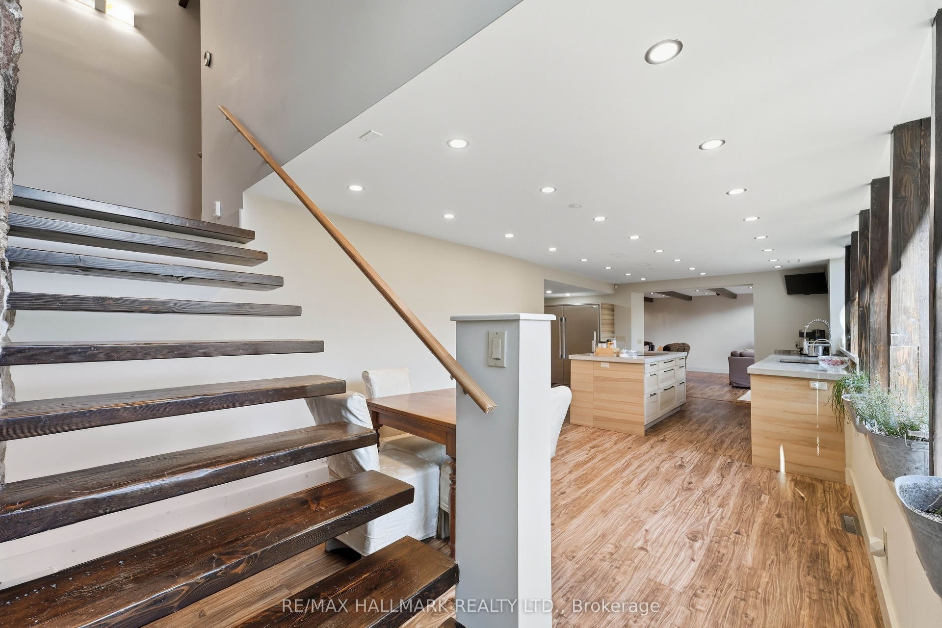 6165 19th Avenue, Markham, York ON L3P 3J3