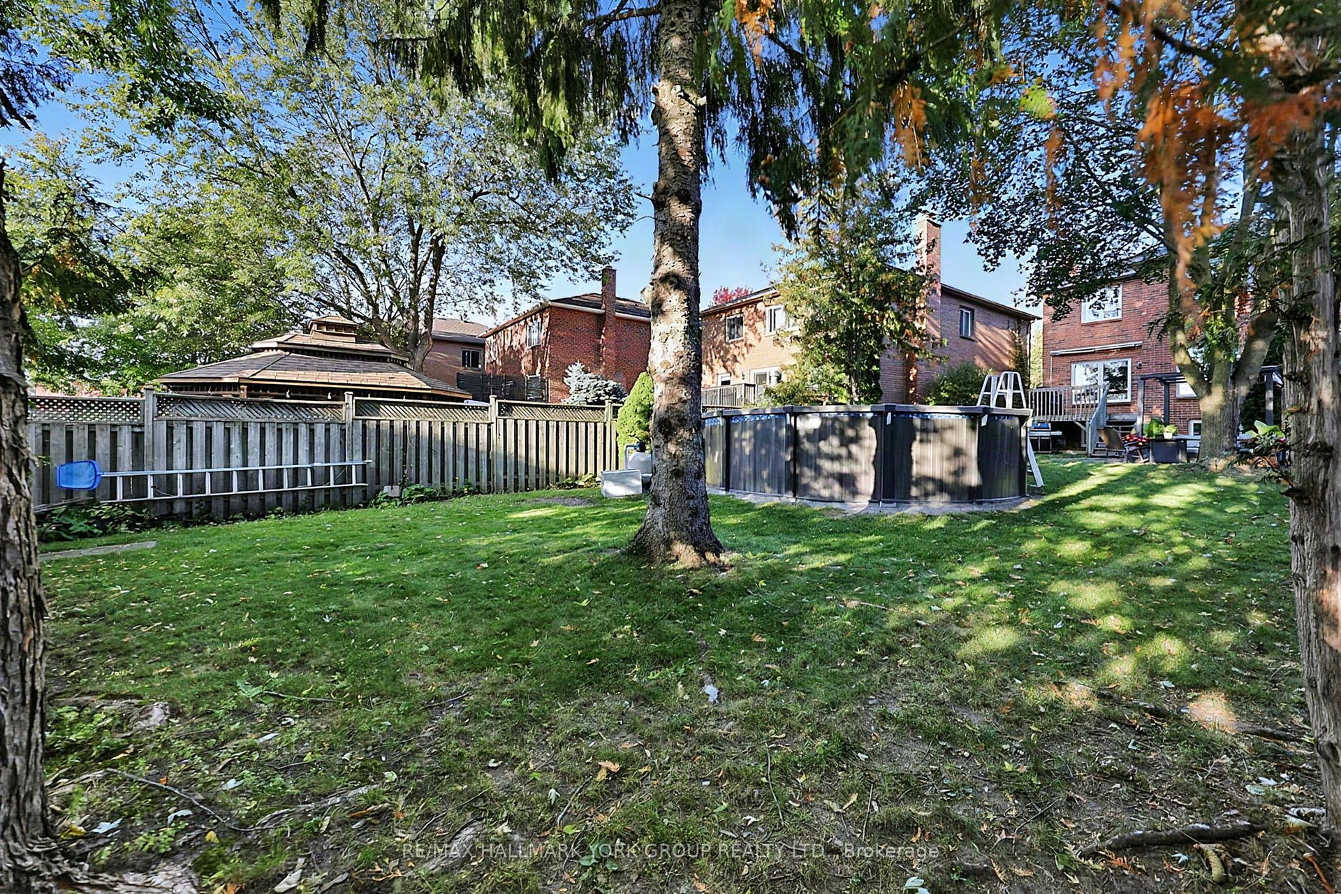 434 Lavas Road, Newmarket, York ON L3Y 8H4