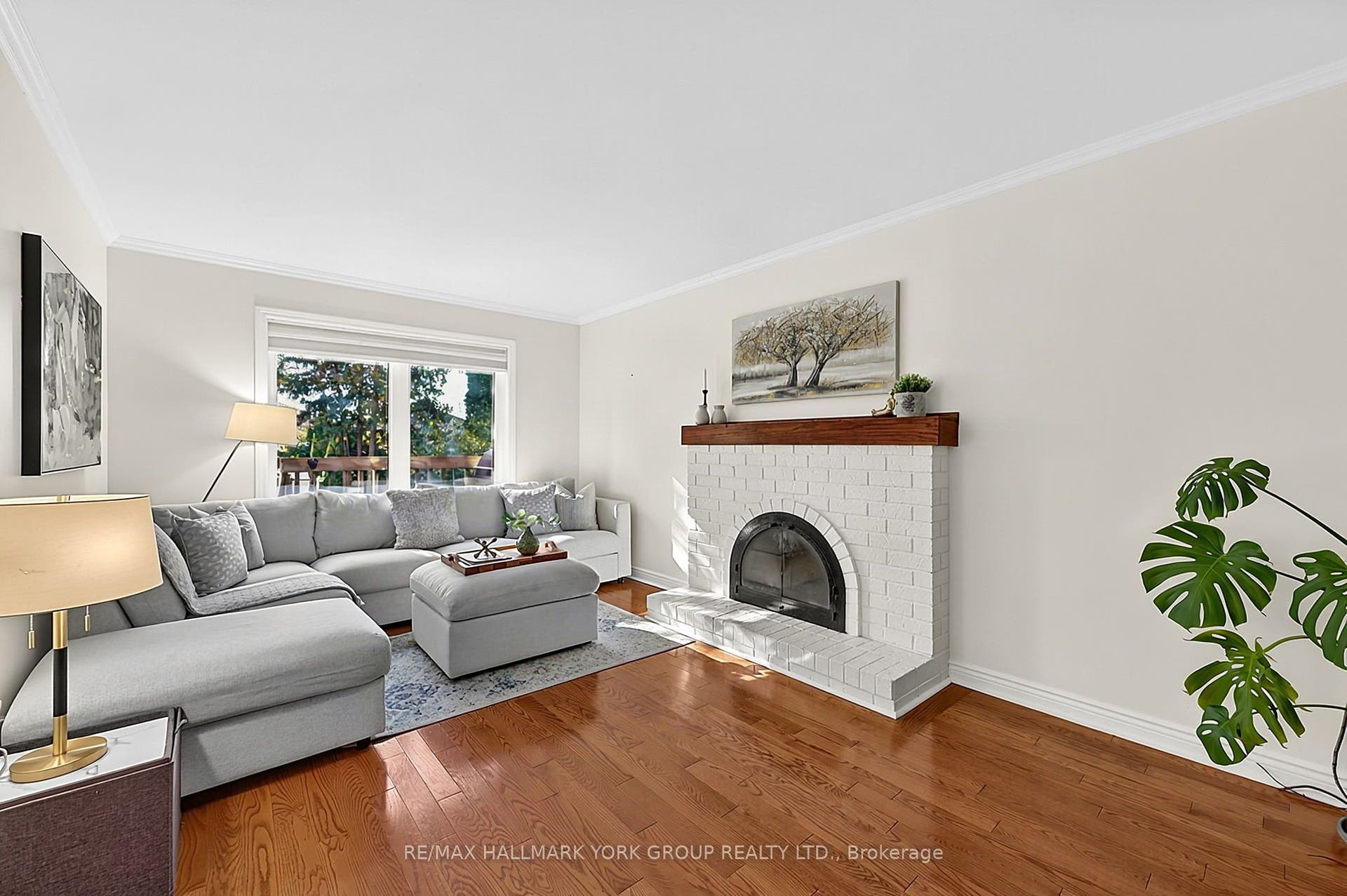 434 Lavas Road, Newmarket, York ON L3Y 8H4